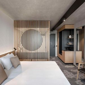 Deluxe Room King